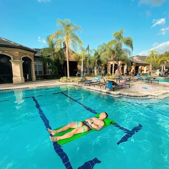 VOS Infinity Lounger Premium Extreme Water Float, Botanical Green